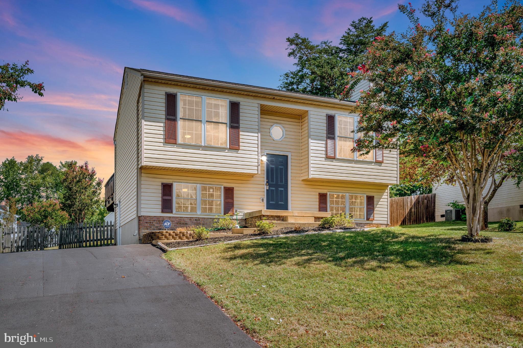 11514 WOODLAND VIEW DRIVE