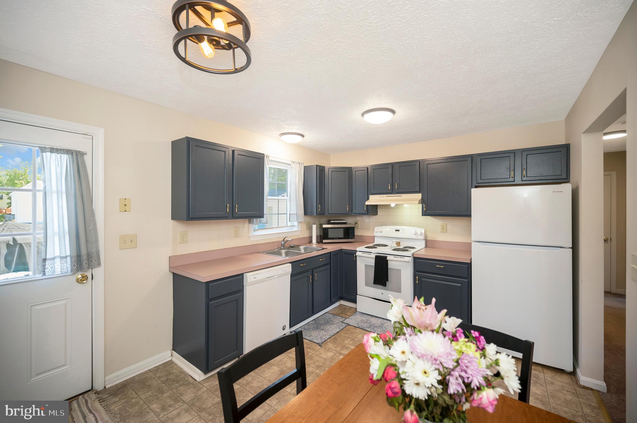 FALCON RIDGE - Residential