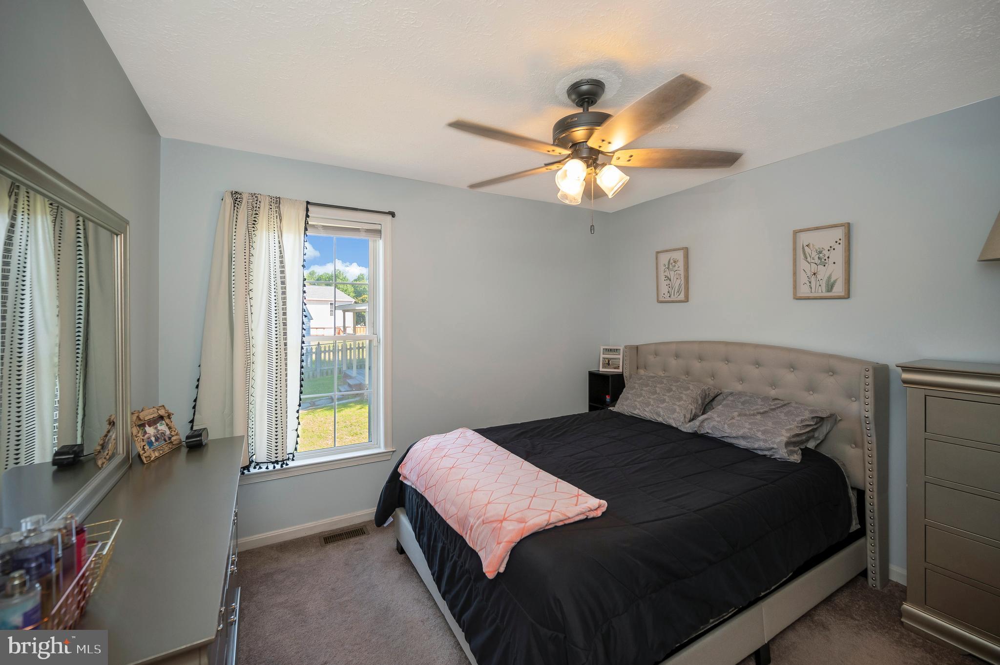 FALCON RIDGE - Residential