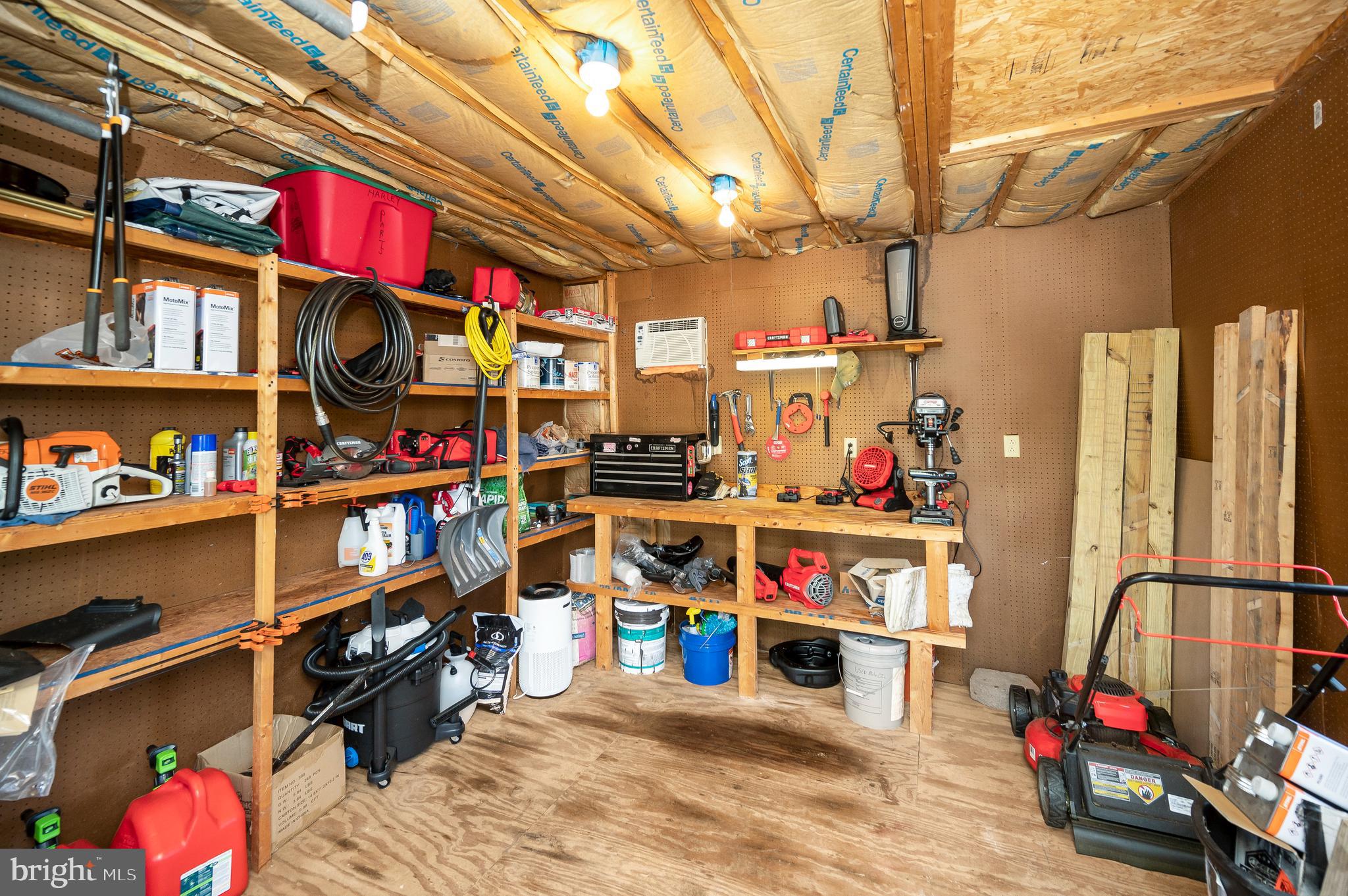 FALCON RIDGE - Residential