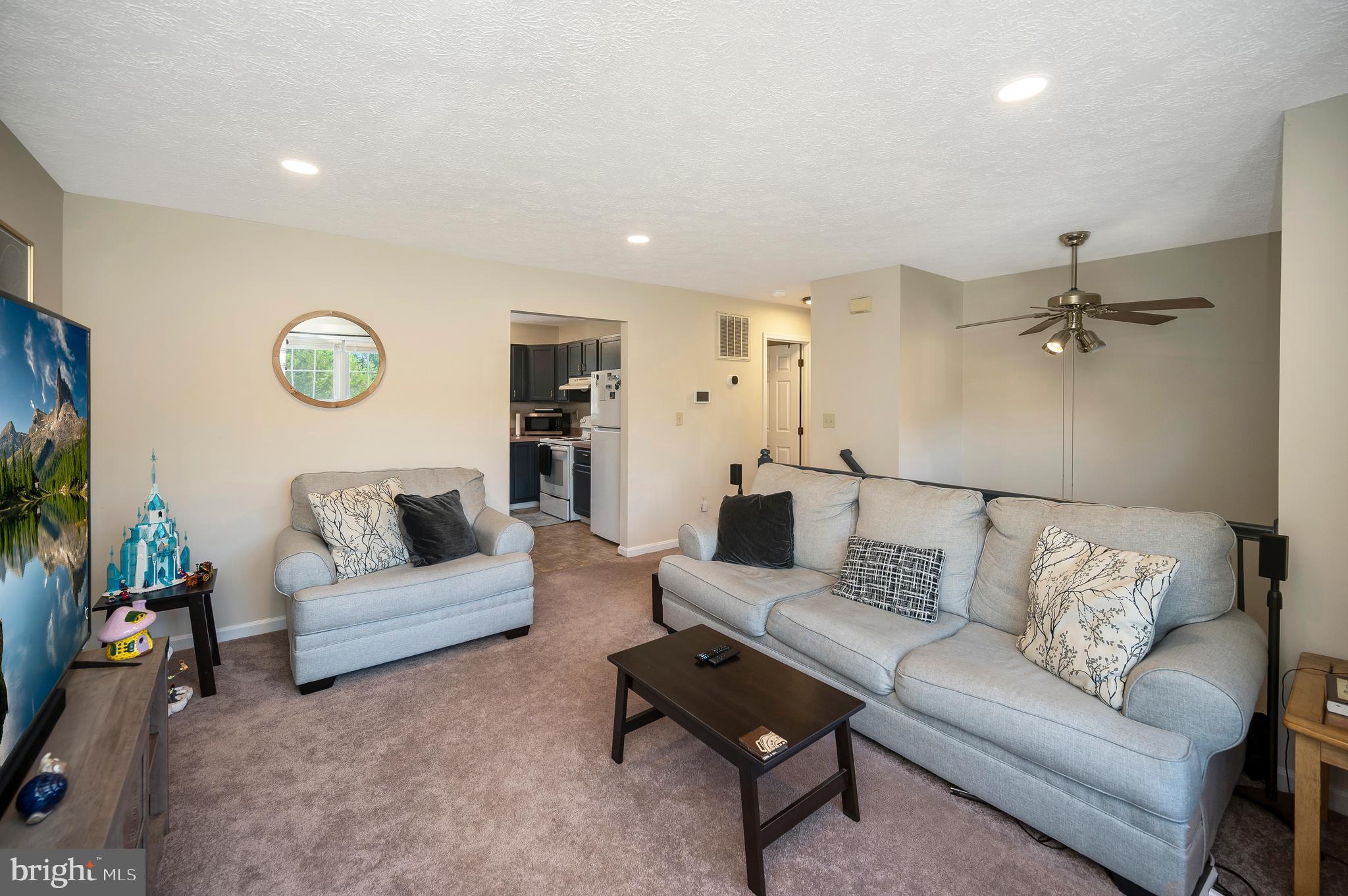 FALCON RIDGE - Residential