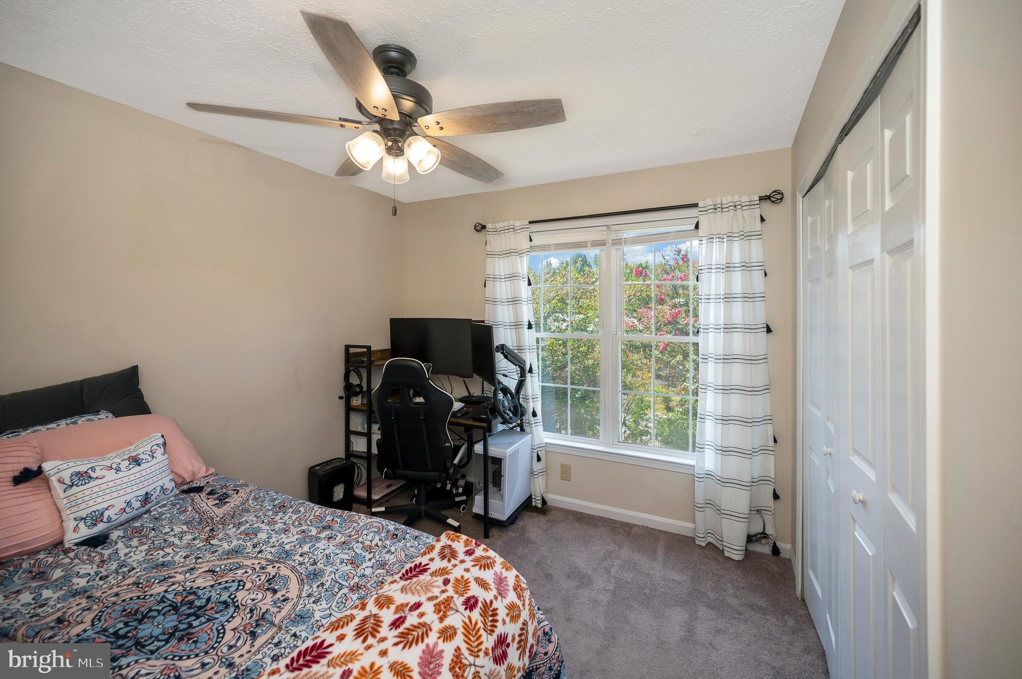 FALCON RIDGE - Residential