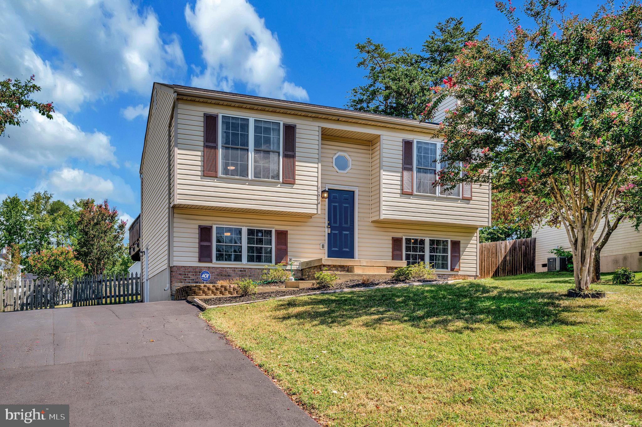 FALCON RIDGE - Residential