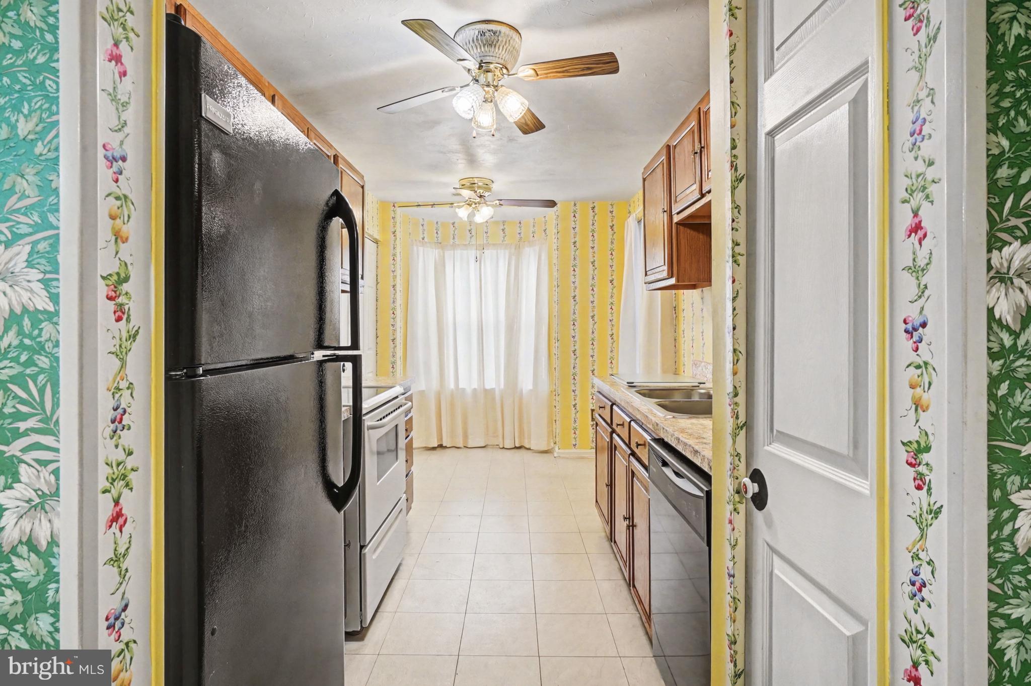 THE POINTE - Residential