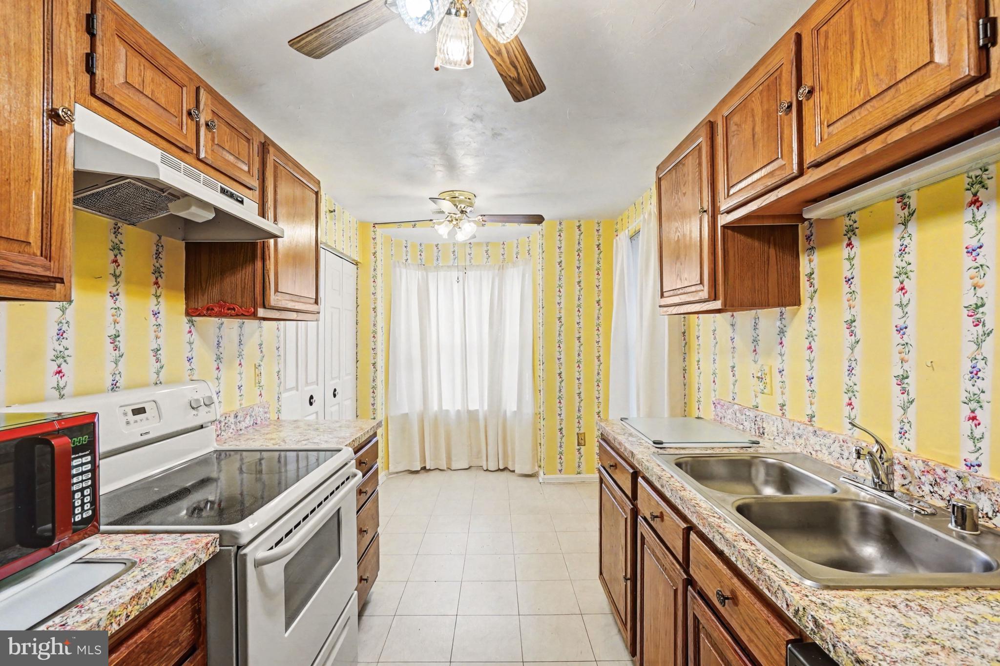 THE POINTE - Residential