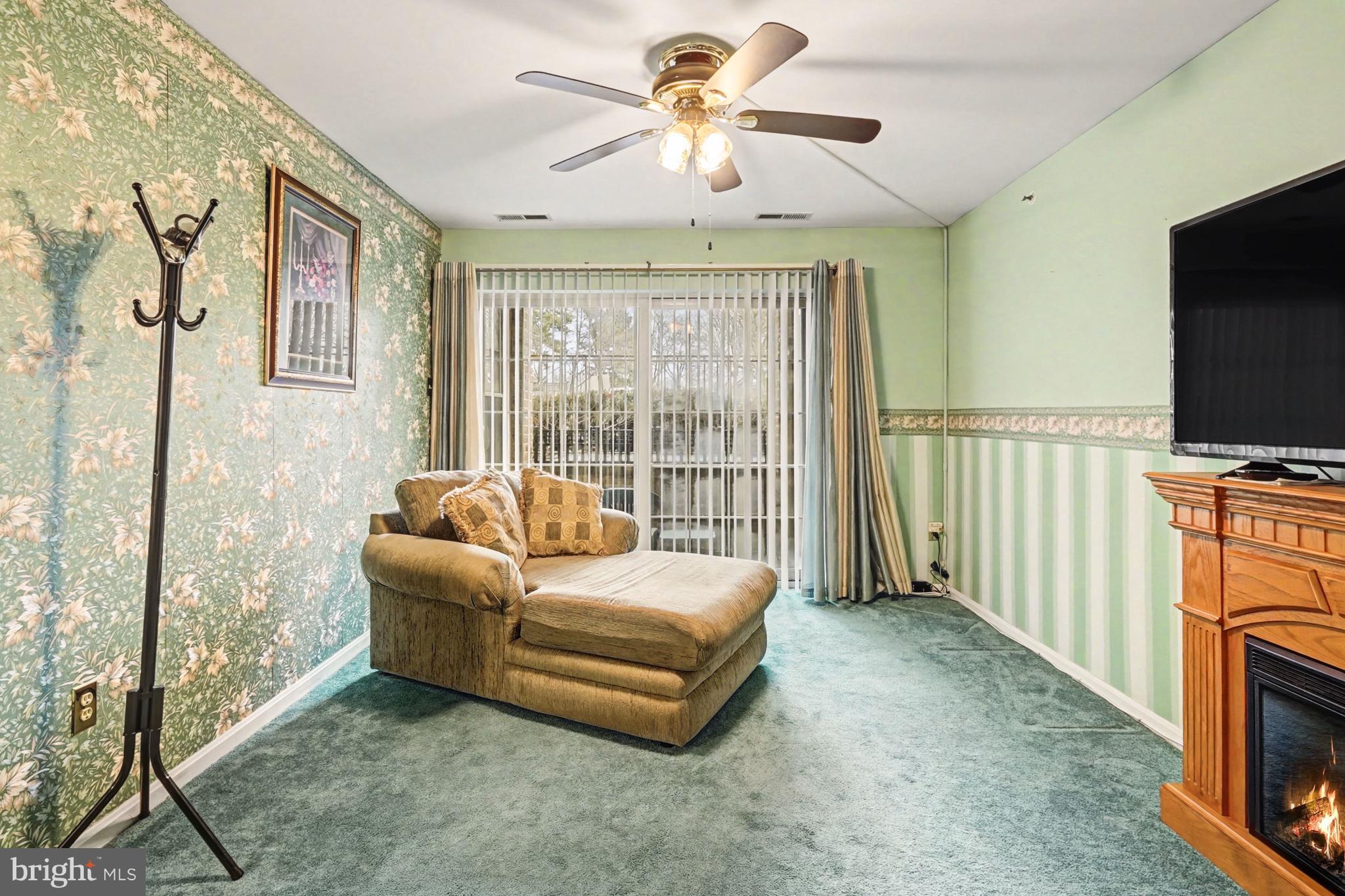 THE POINTE - Residential