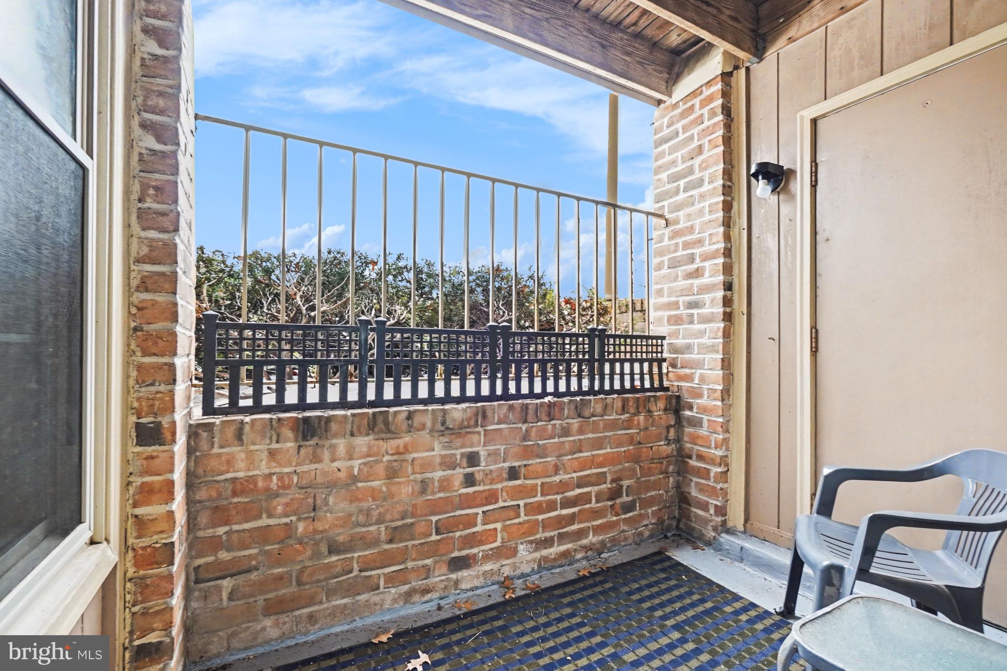 THE POINTE - Residential