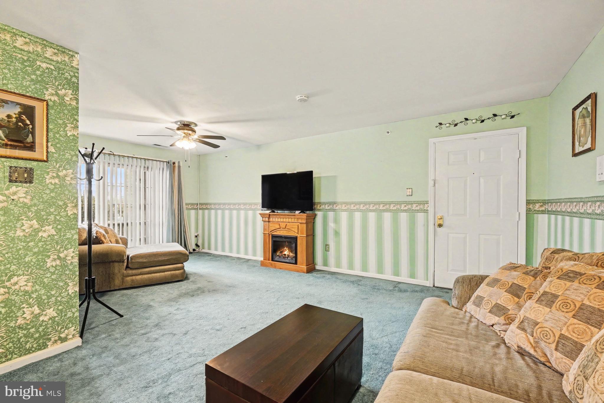 THE POINTE - Residential