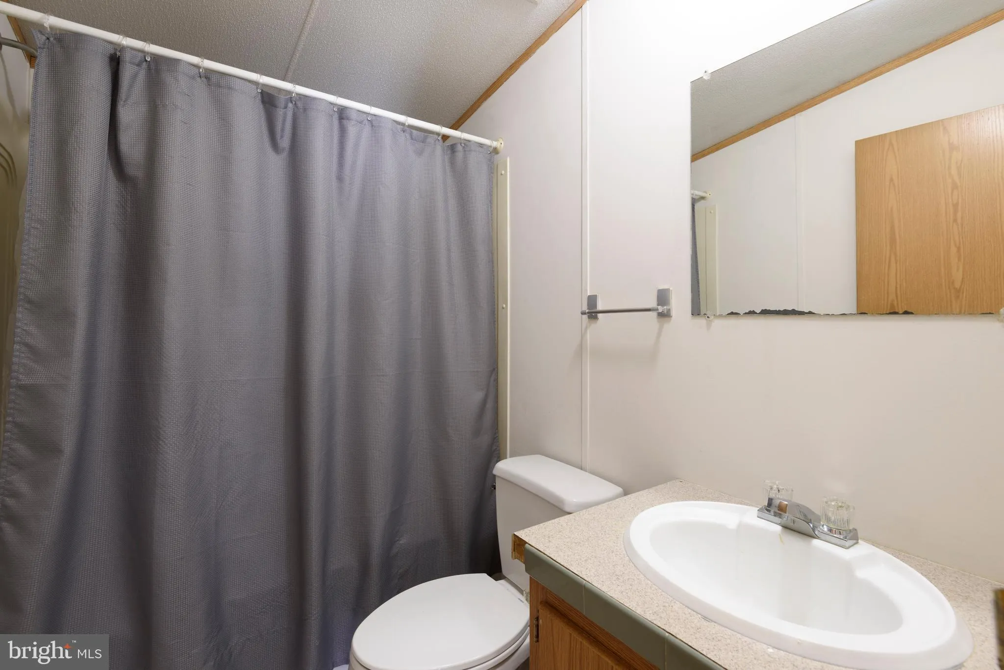 Cochranville, Pennsylvania 19330, United States, 3 Bedrooms Bedrooms, ,2 BathroomsBathrooms,Residential,Active,216066