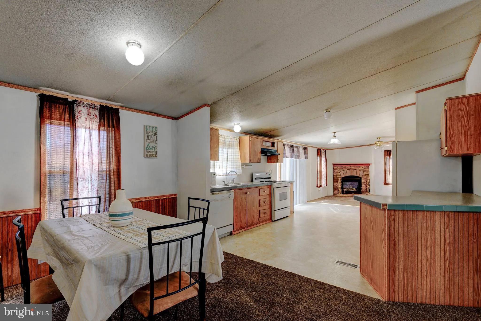 Cochranville, Pennsylvania 19330, United States, 3 Bedrooms Bedrooms, ,2 BathroomsBathrooms,Residential,Active,216066