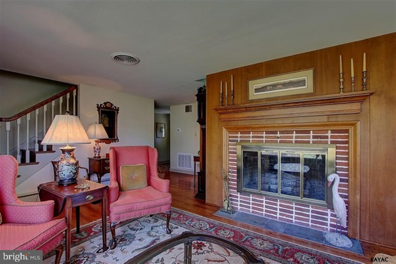 WYNDHAM HILLS - Residential