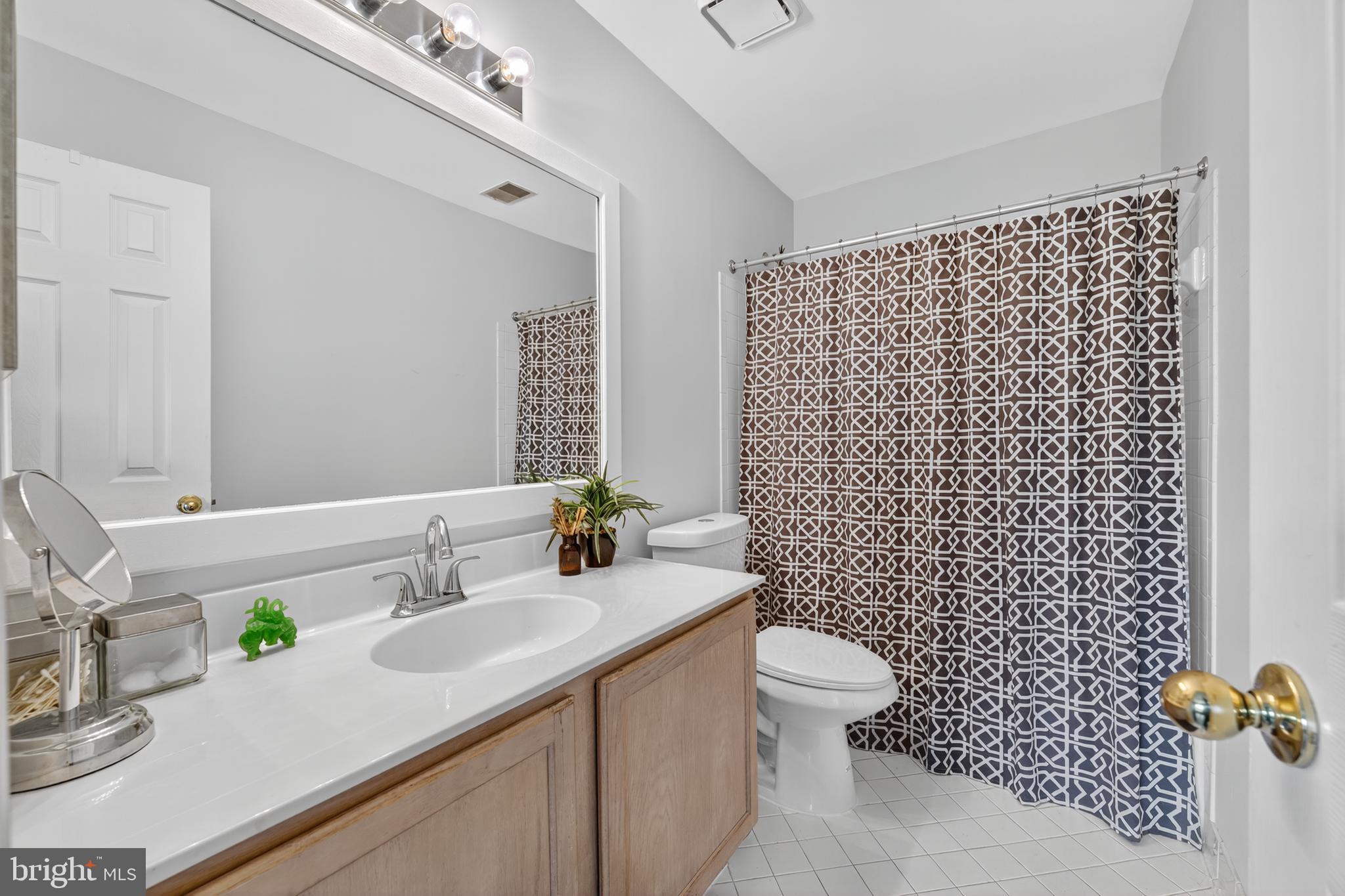 WOODVIEW VILLAGE - Residential