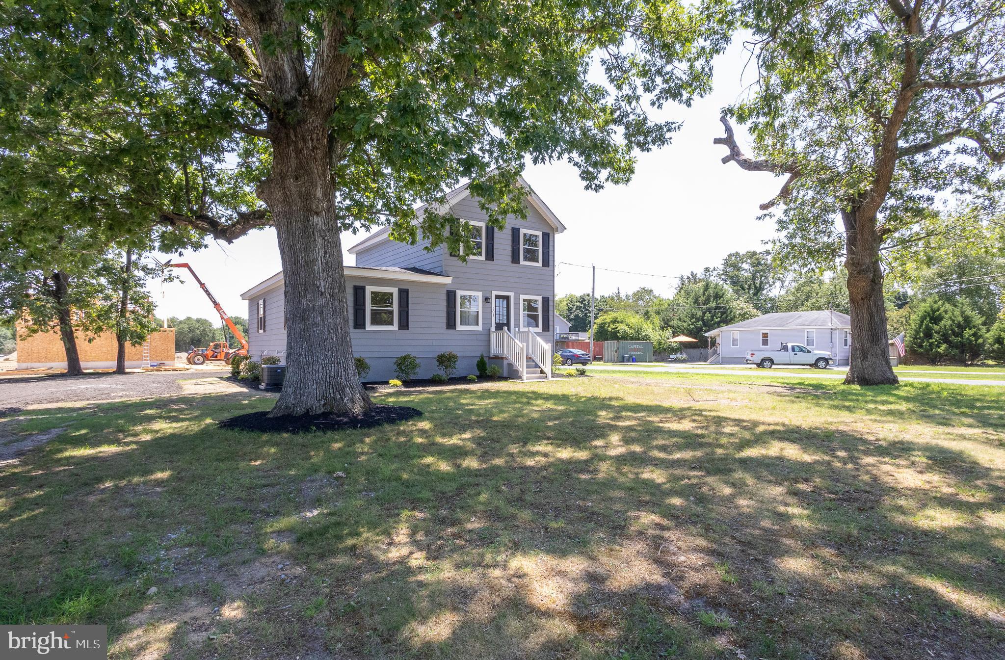 201 SUMNER STREET