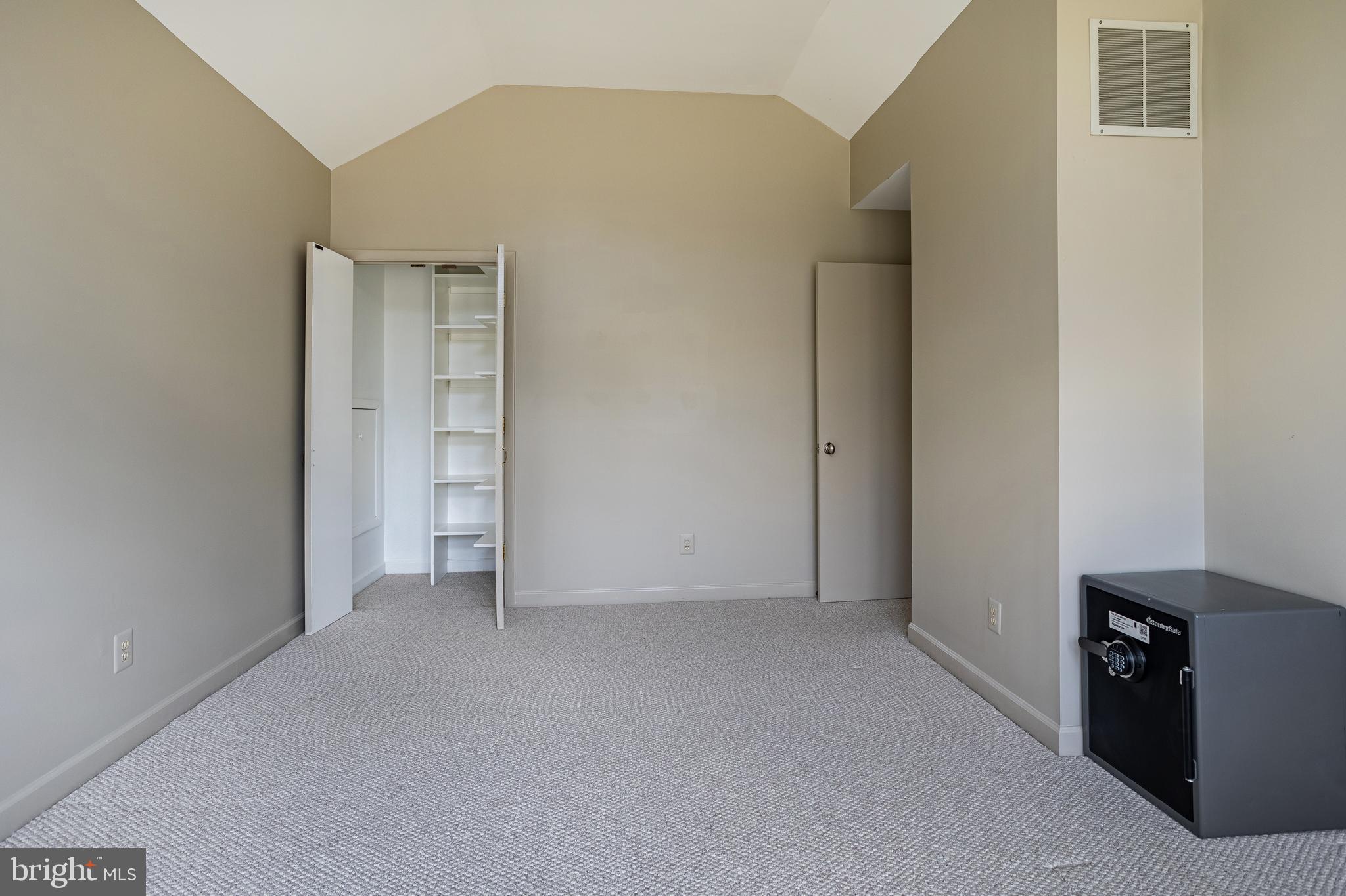 BETHESDA - Residential Lease