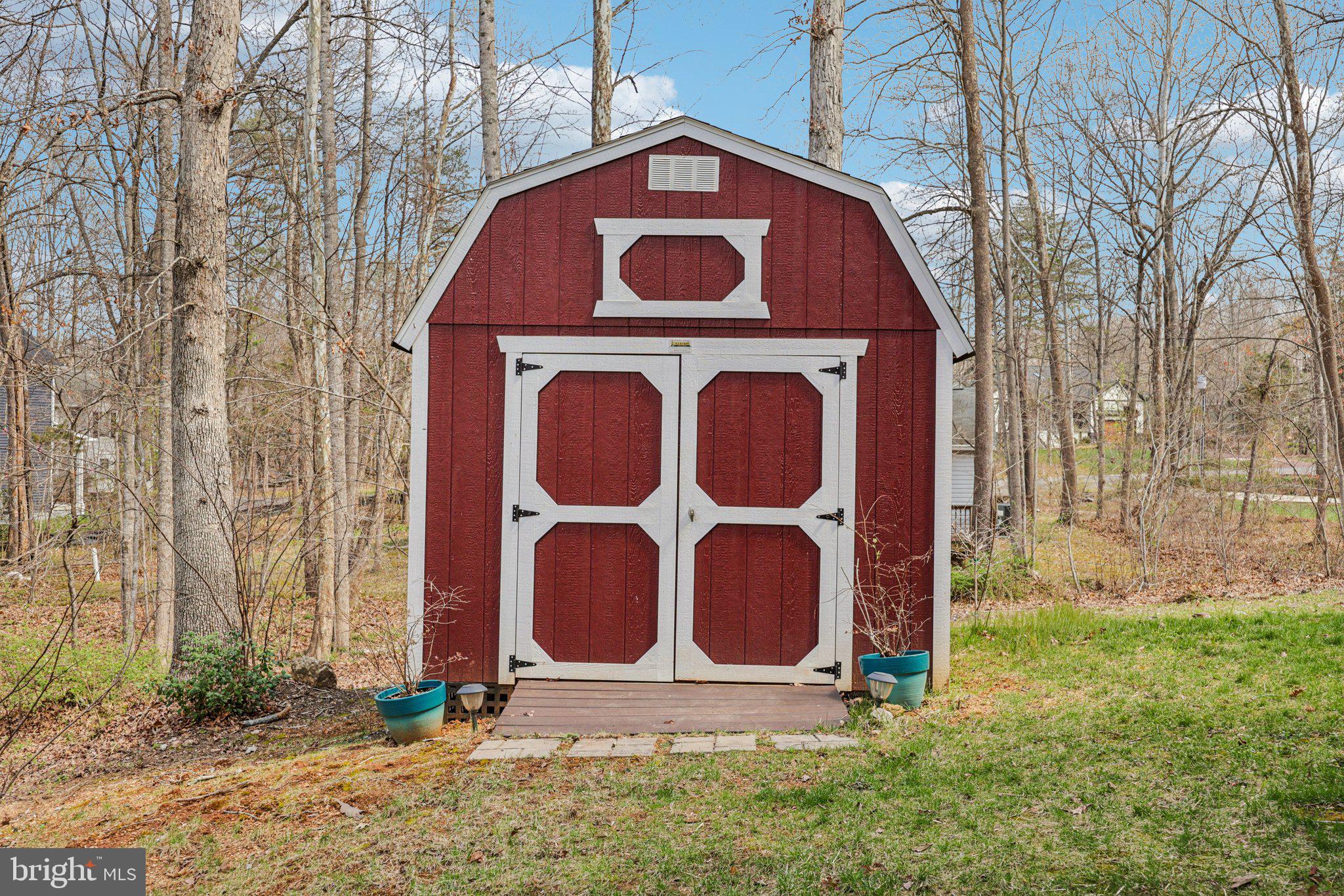 LAKE OF THE WOODS - Residential