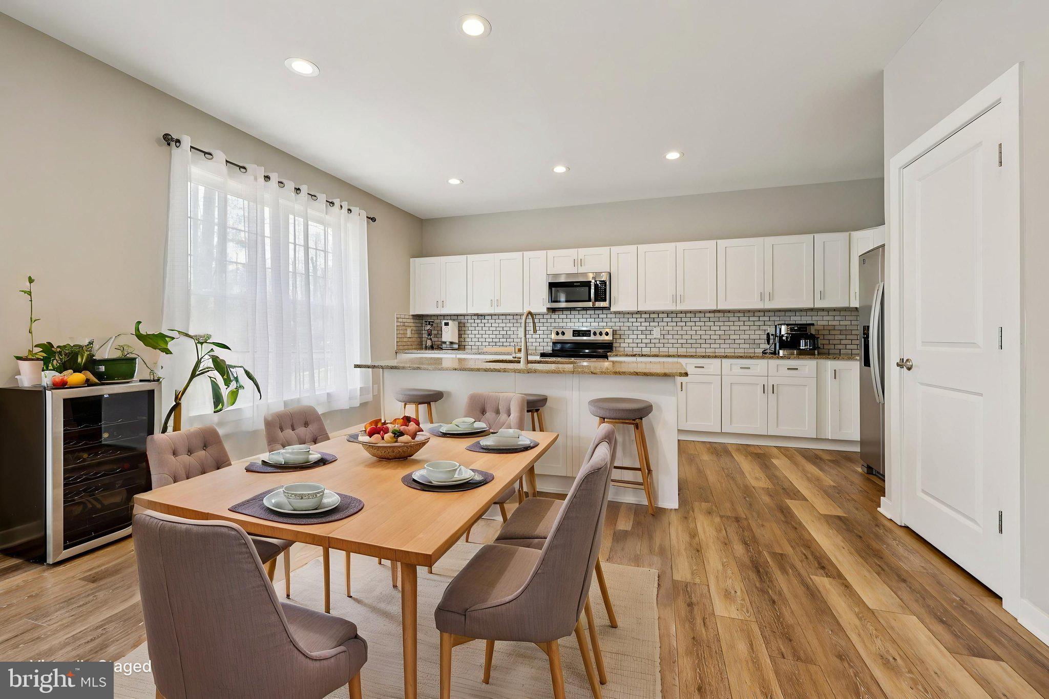 LAKE OF THE WOODS - Residential