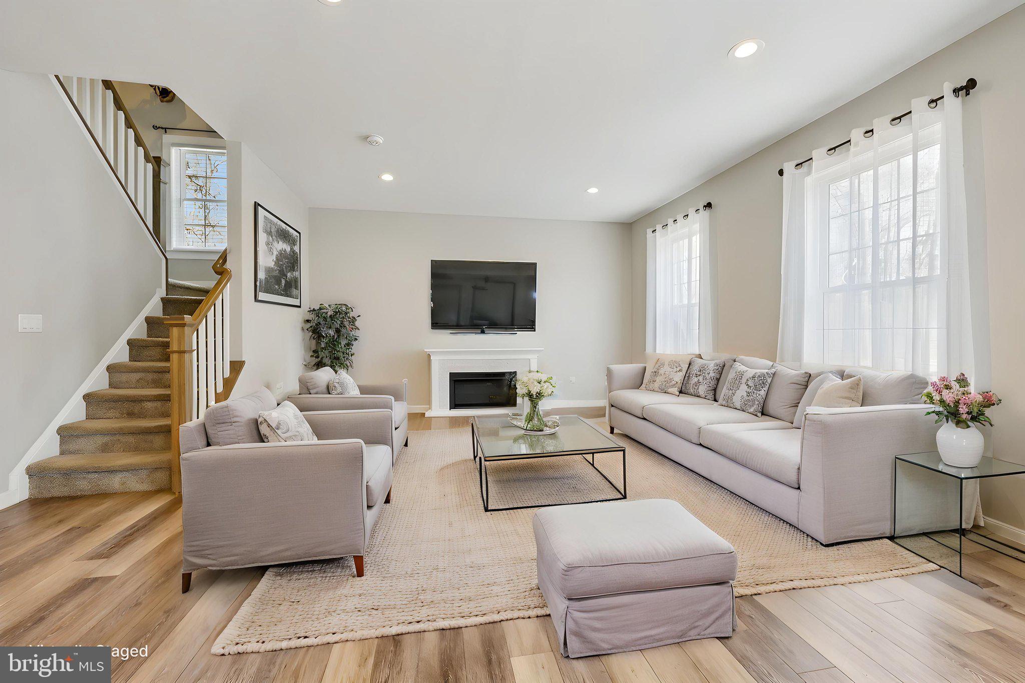 LAKE OF THE WOODS - Residential