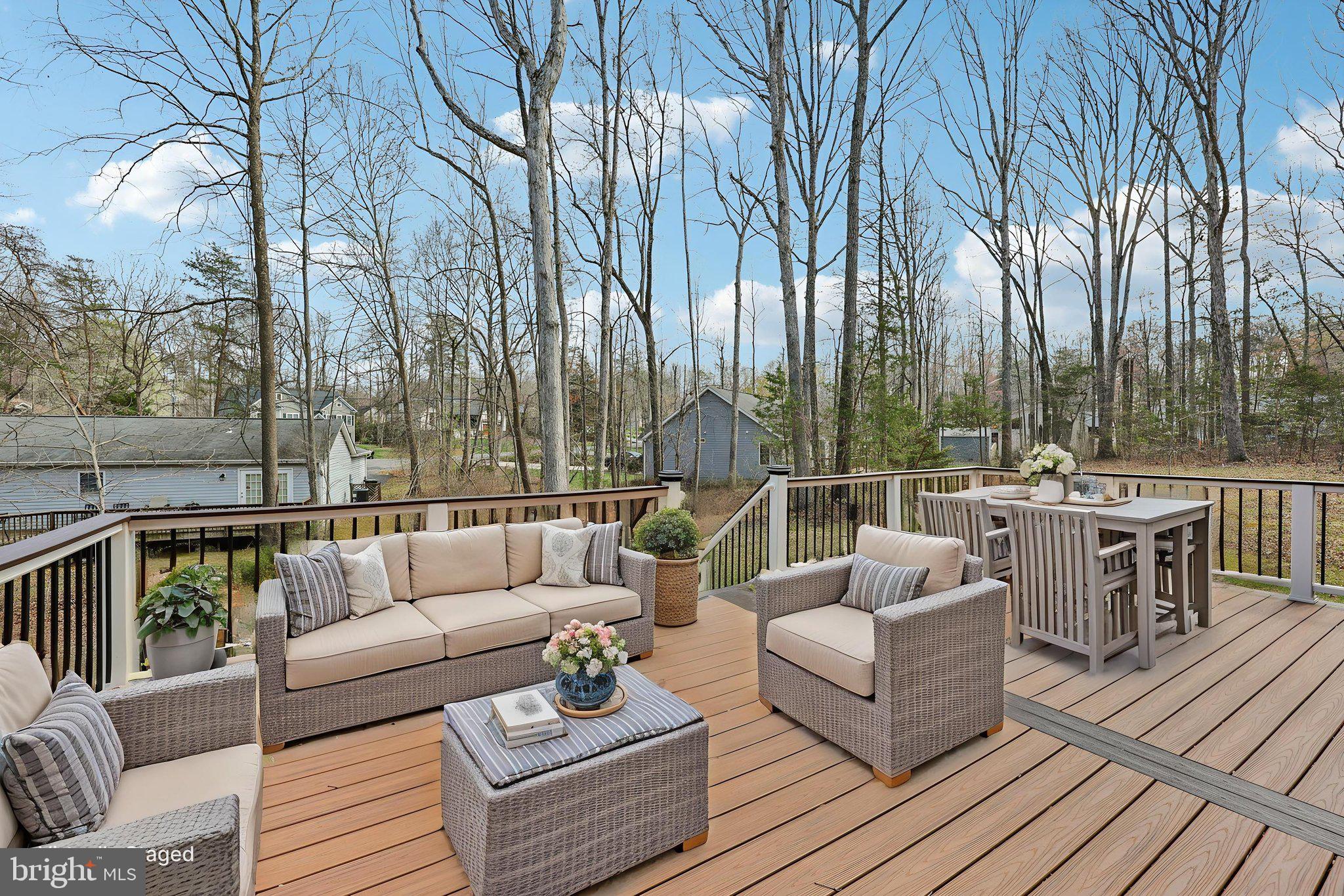 LAKE OF THE WOODS - Residential