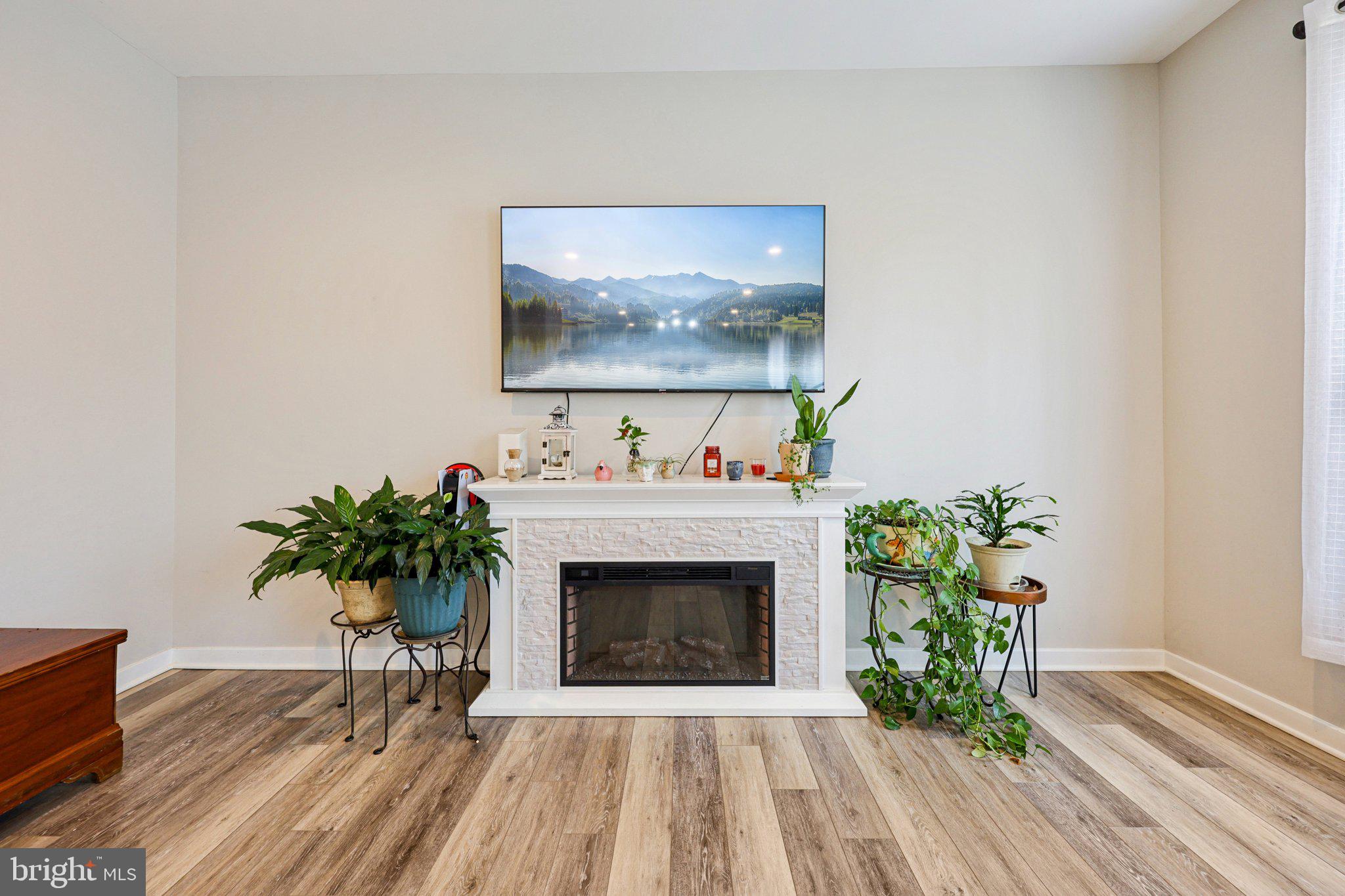 LAKE OF THE WOODS - Residential