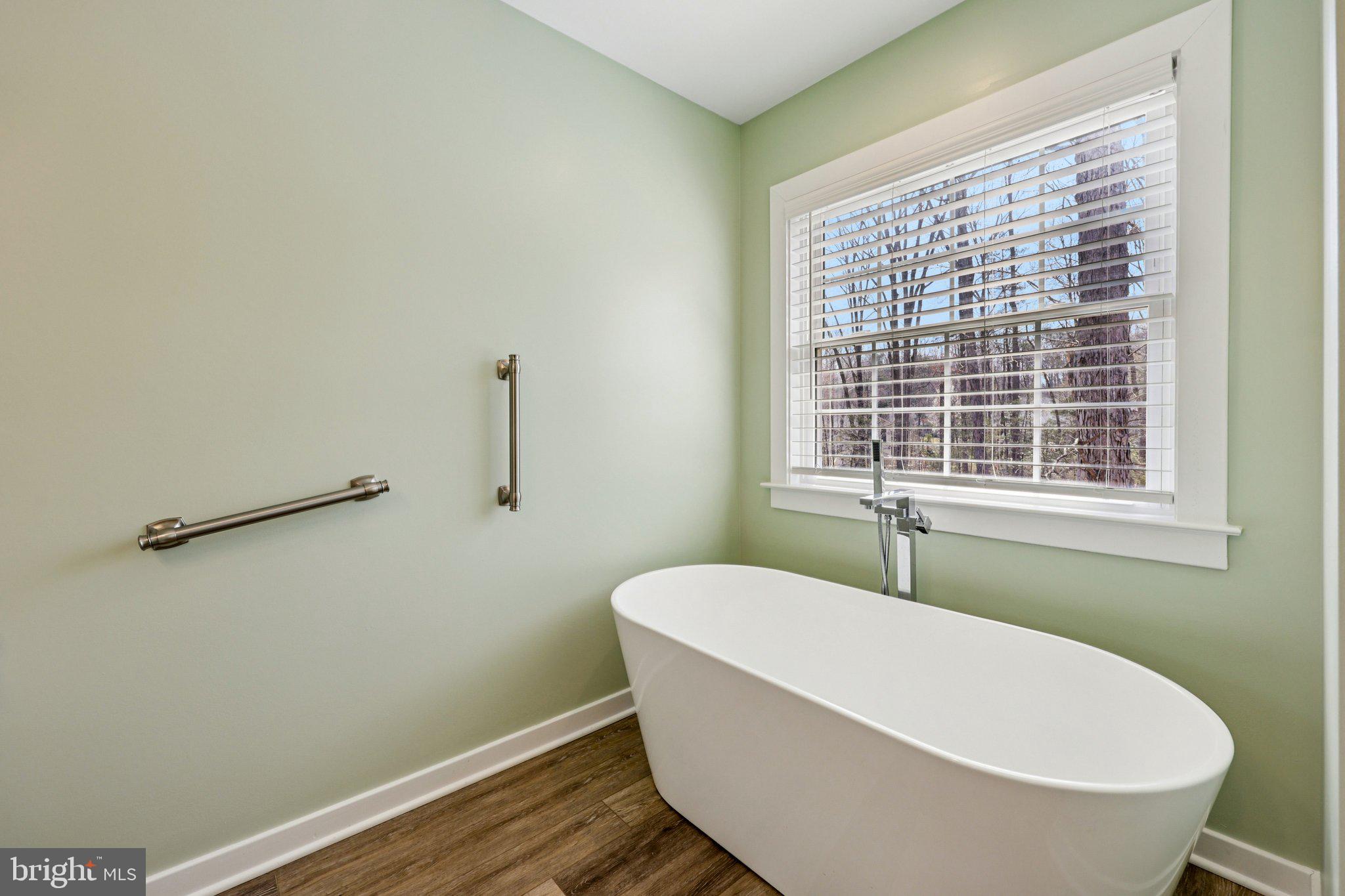 LAKE OF THE WOODS - Residential