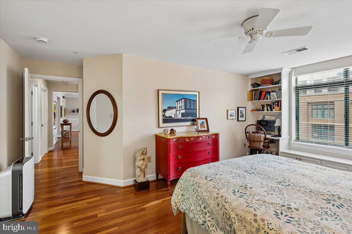 BROADWAY CONDOMINIUM - Residential