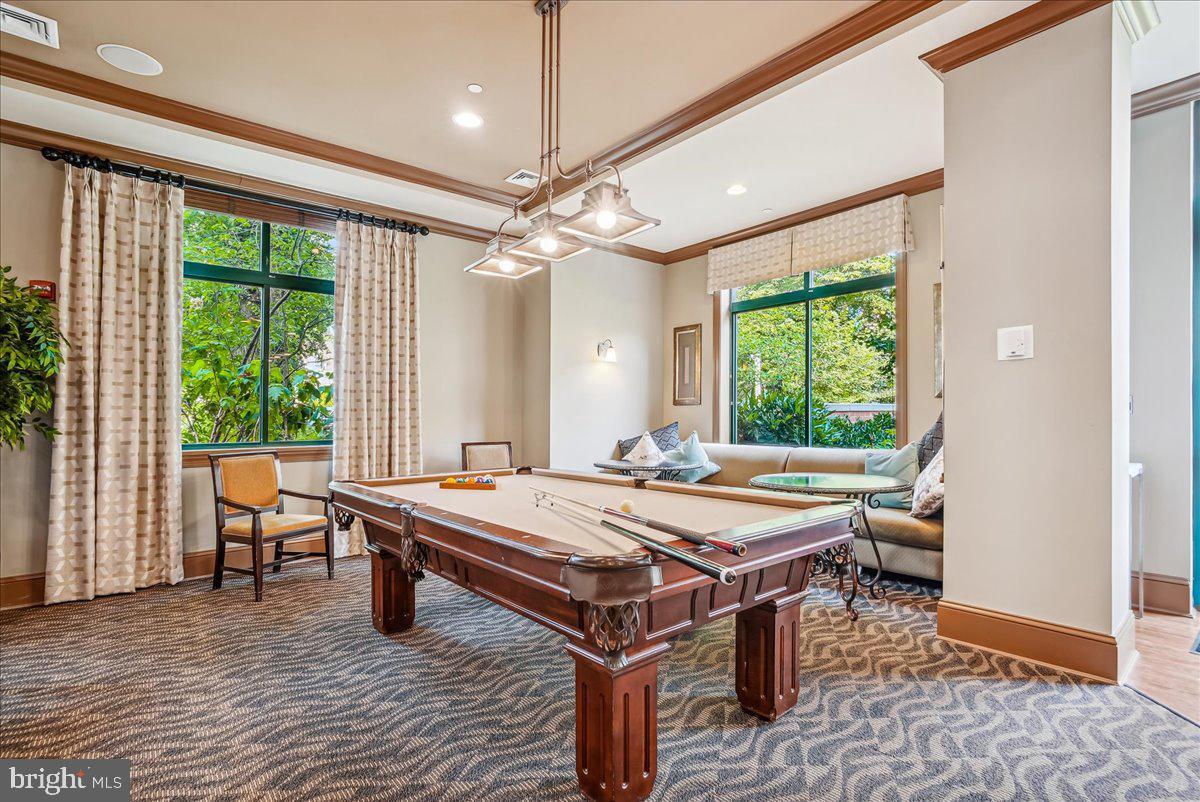 BROADWAY CONDOMINIUM - Residential
