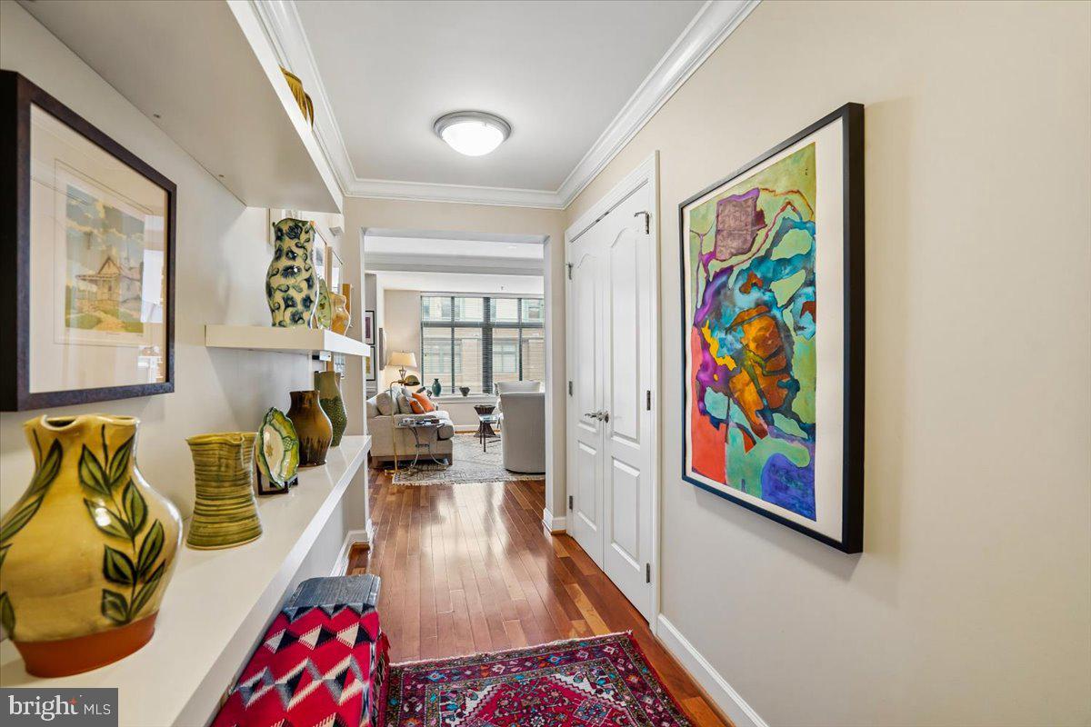 BROADWAY CONDOMINIUM - Residential