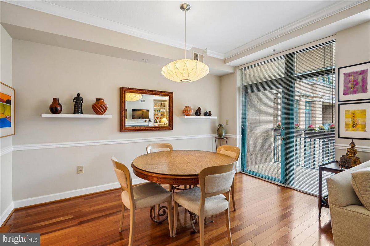 BROADWAY CONDOMINIUM - Residential