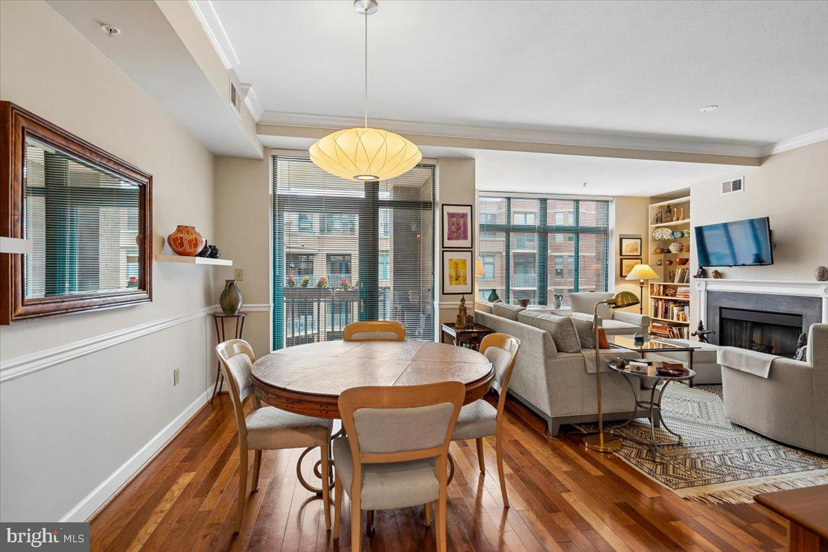 BROADWAY CONDOMINIUM - Residential