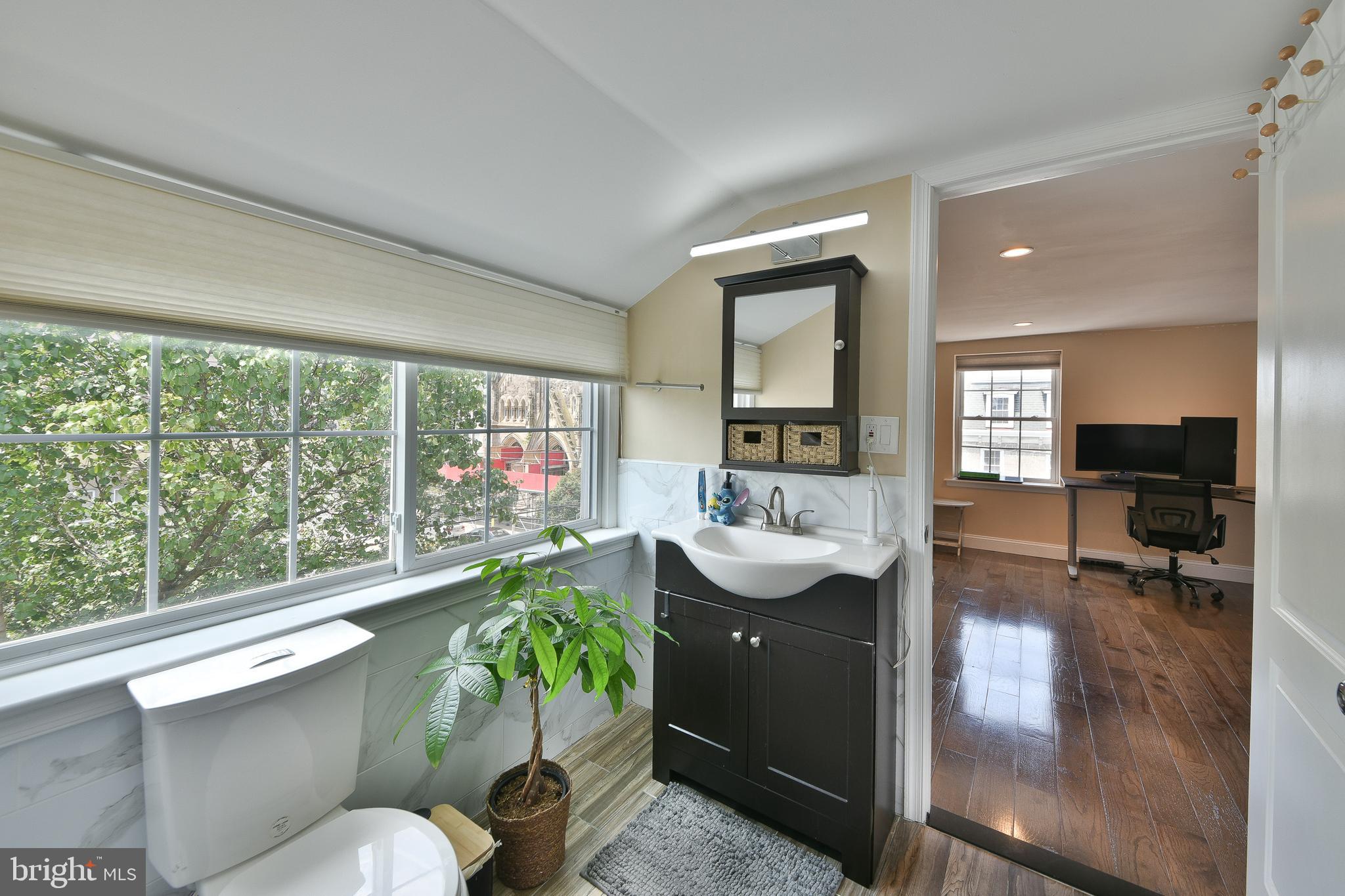 POWELTON VILLAGE - Residential