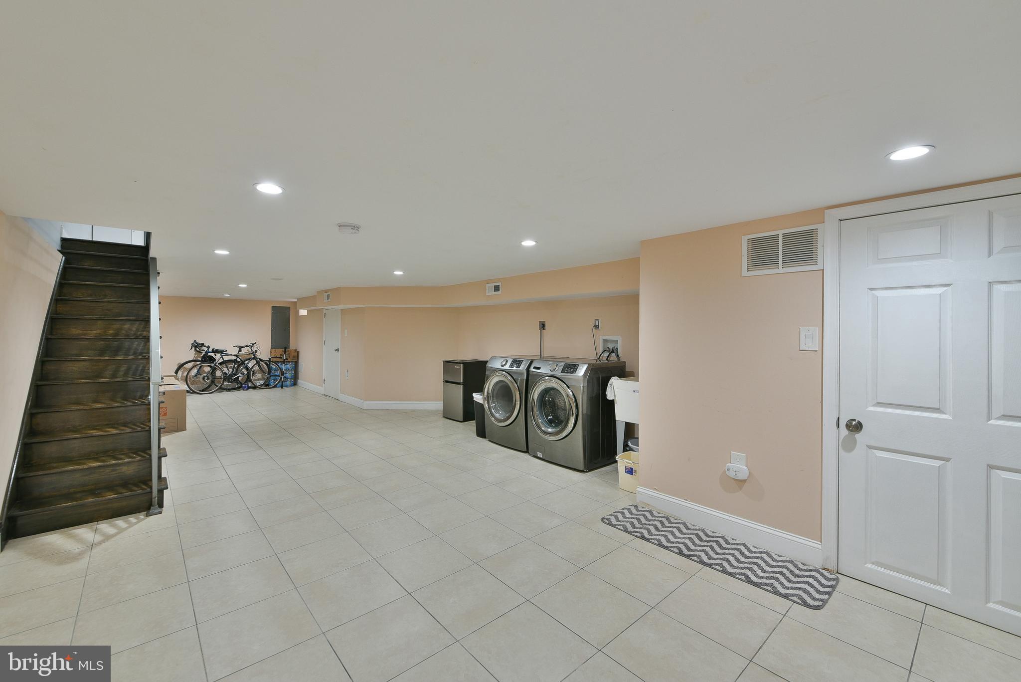 POWELTON VILLAGE - Residential