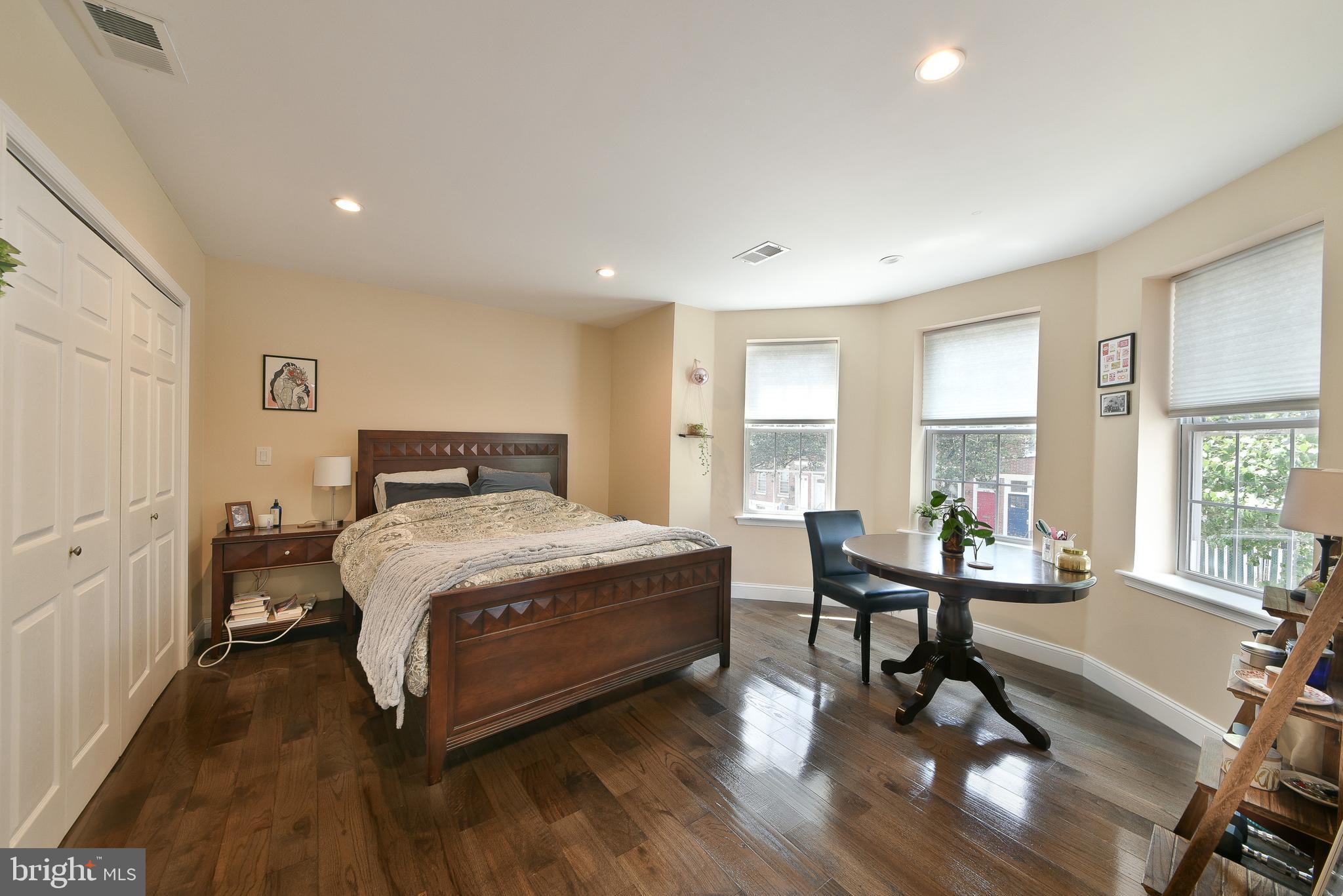 POWELTON VILLAGE - Residential