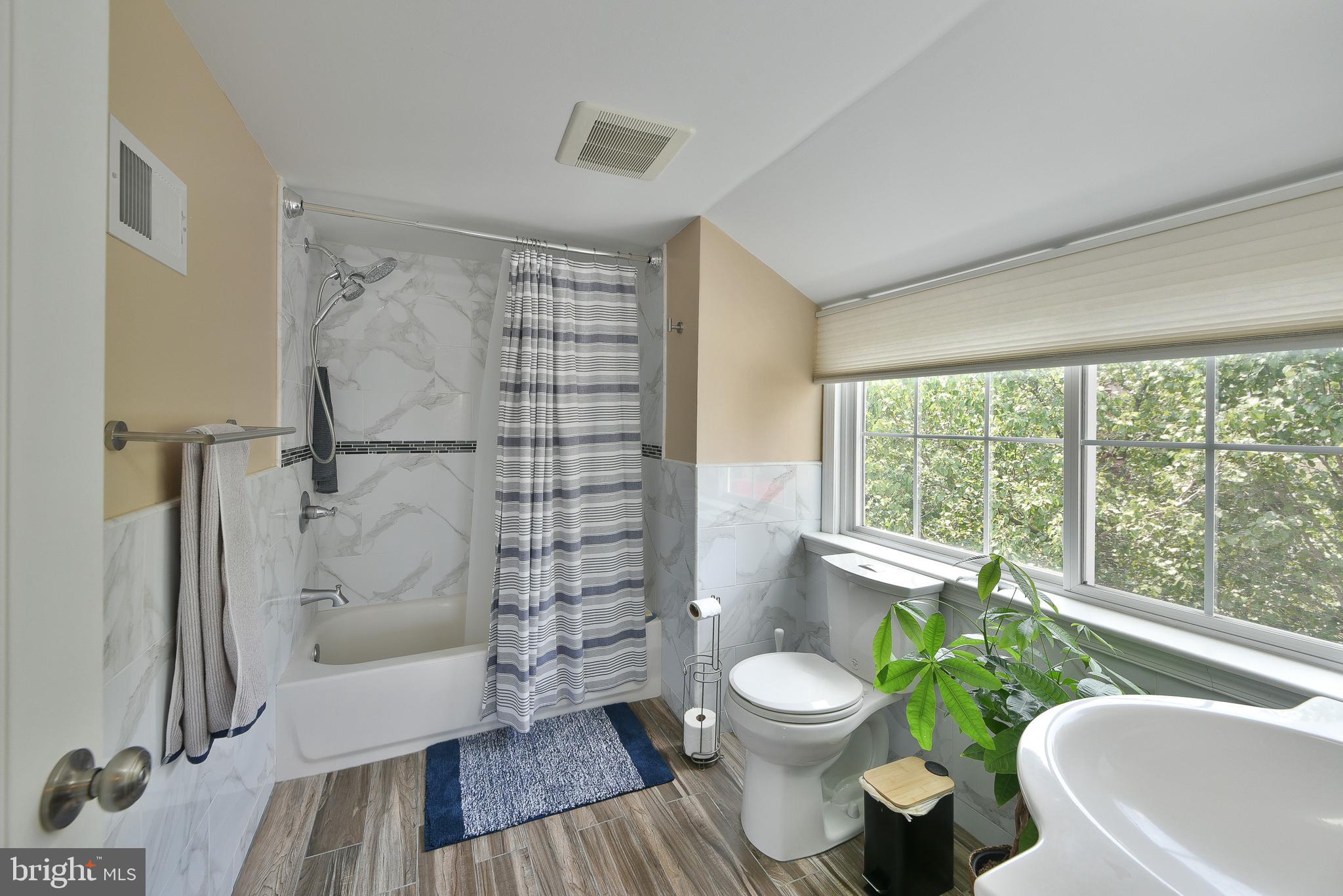 POWELTON VILLAGE - Residential