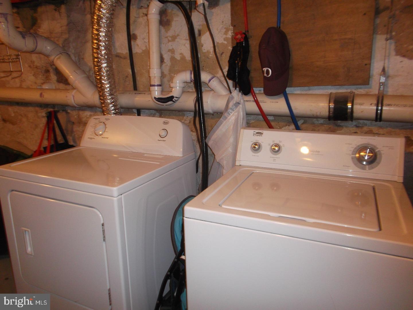 000 - Residential Lease