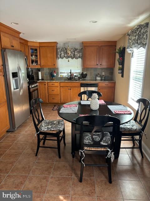 000 - Residential Lease