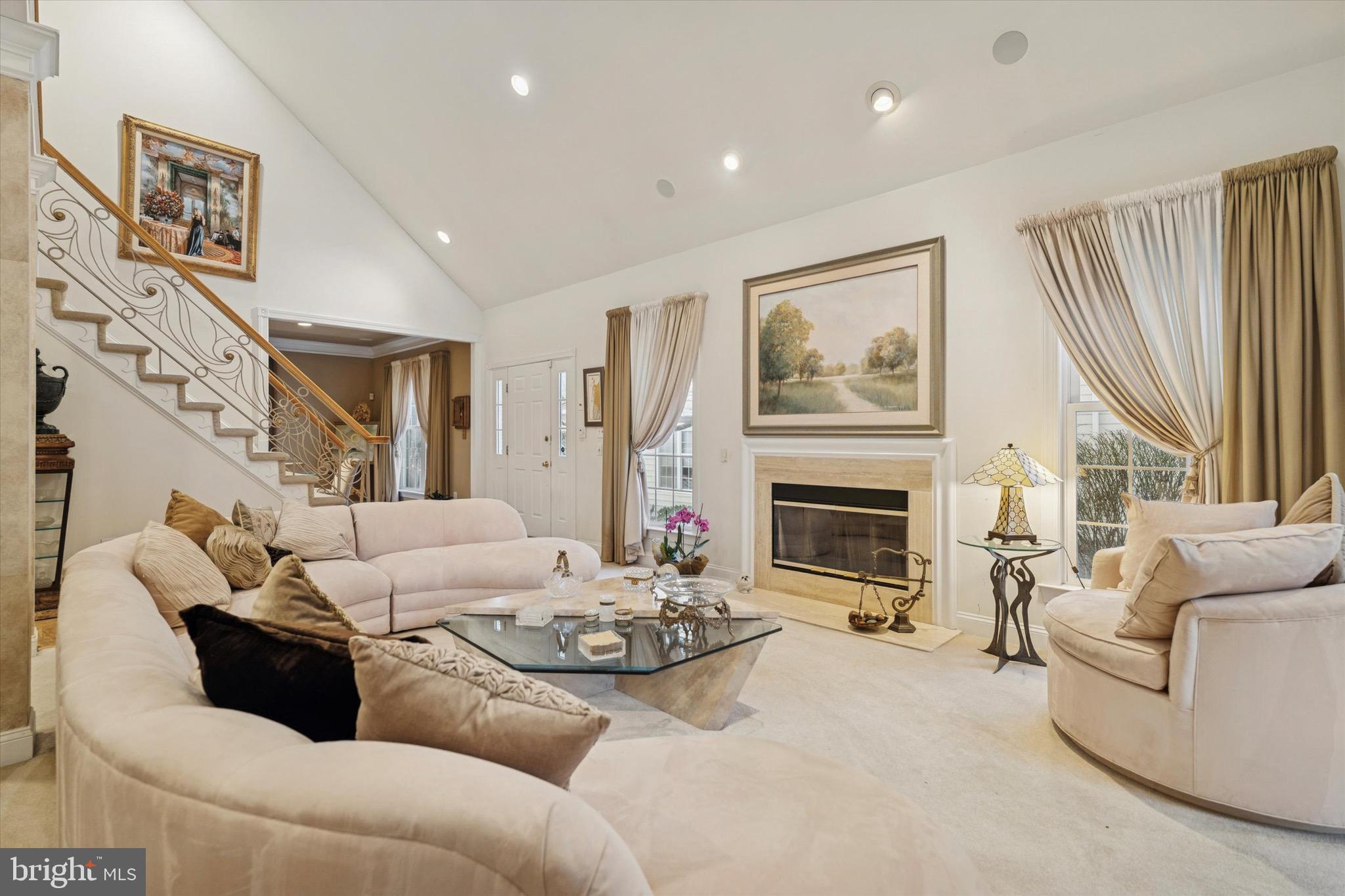 BLUE BELL CC - Residential