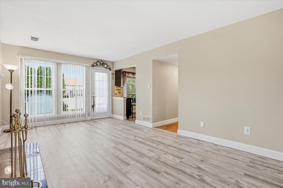 HORSHAMTOWNE - Residential
