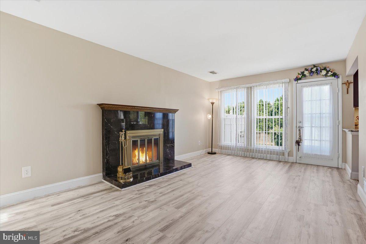 HORSHAMTOWNE - Residential