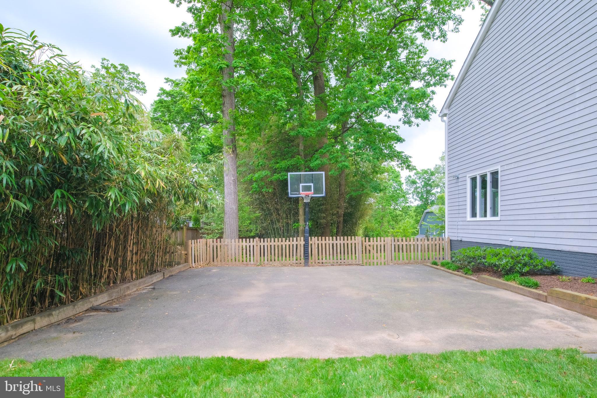 FRANKLIN FARM - Residential