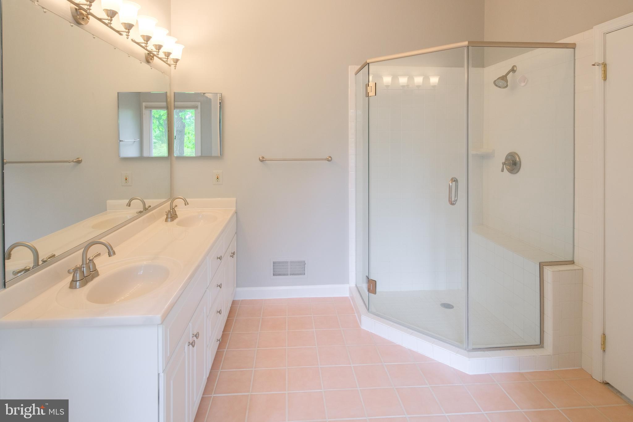 FRANKLIN FARM - Residential