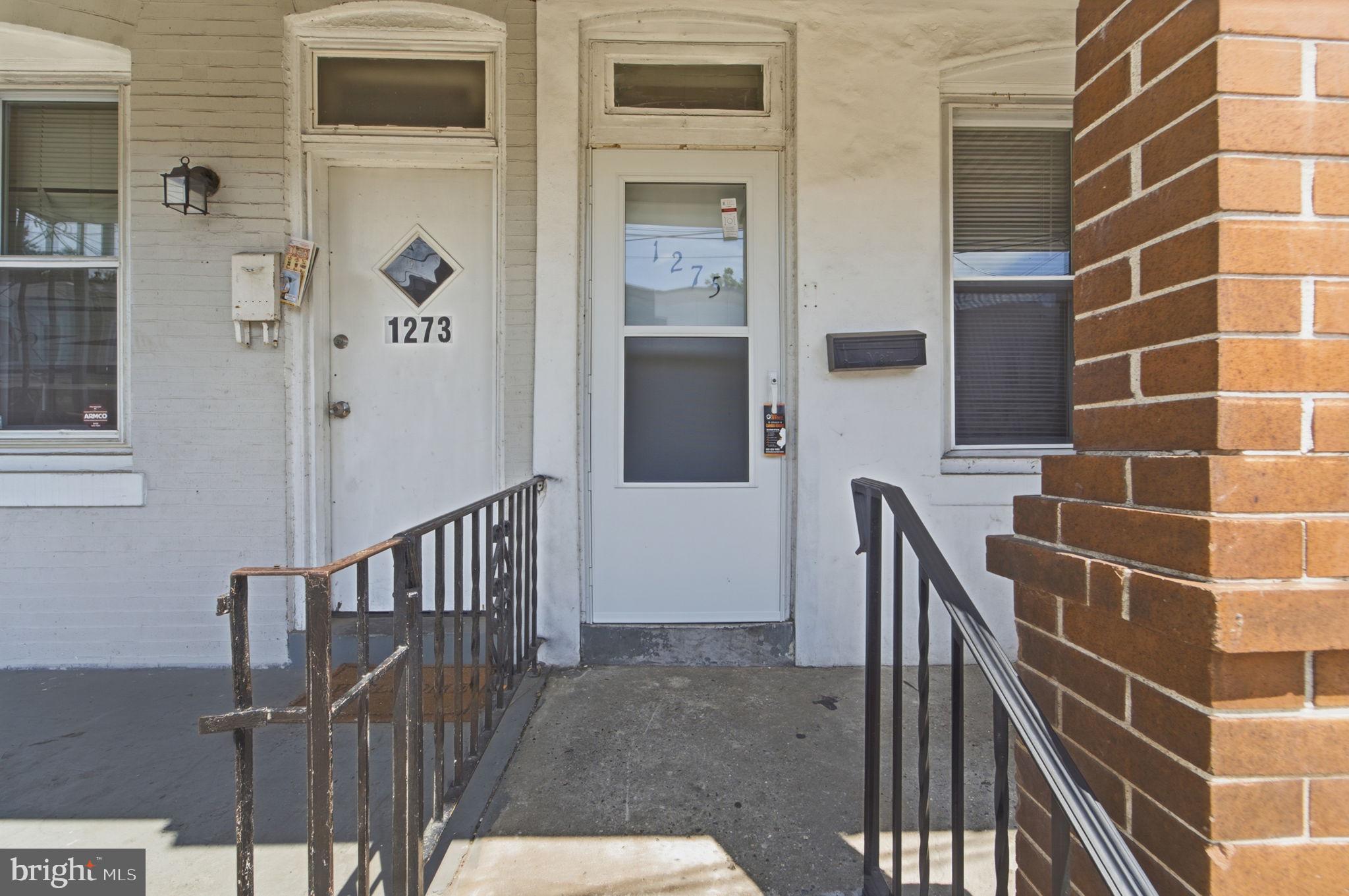 1275 EVERETT STREET