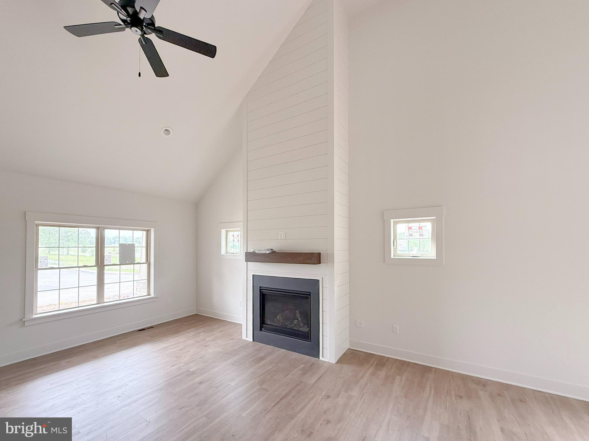 226 PARKSIDE PLACE LOT #23