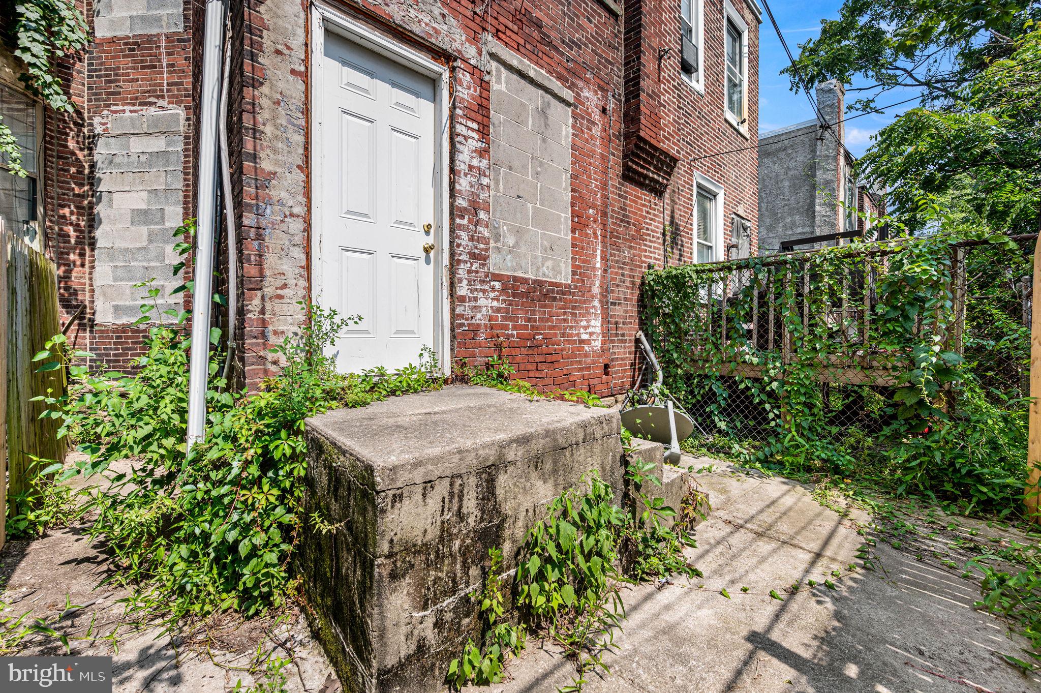 WEST PHILADELPHIA - Residential Lease