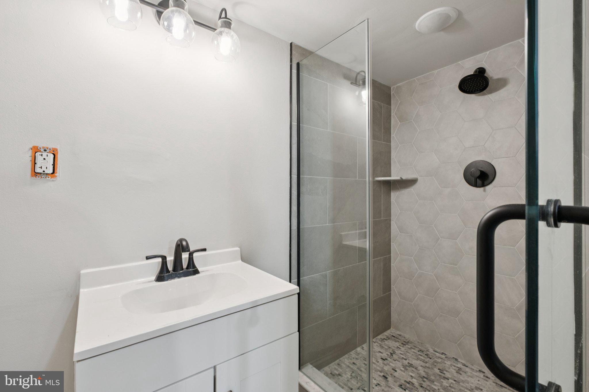 PHILADELPHIA (SOUTHWEST) - Residential