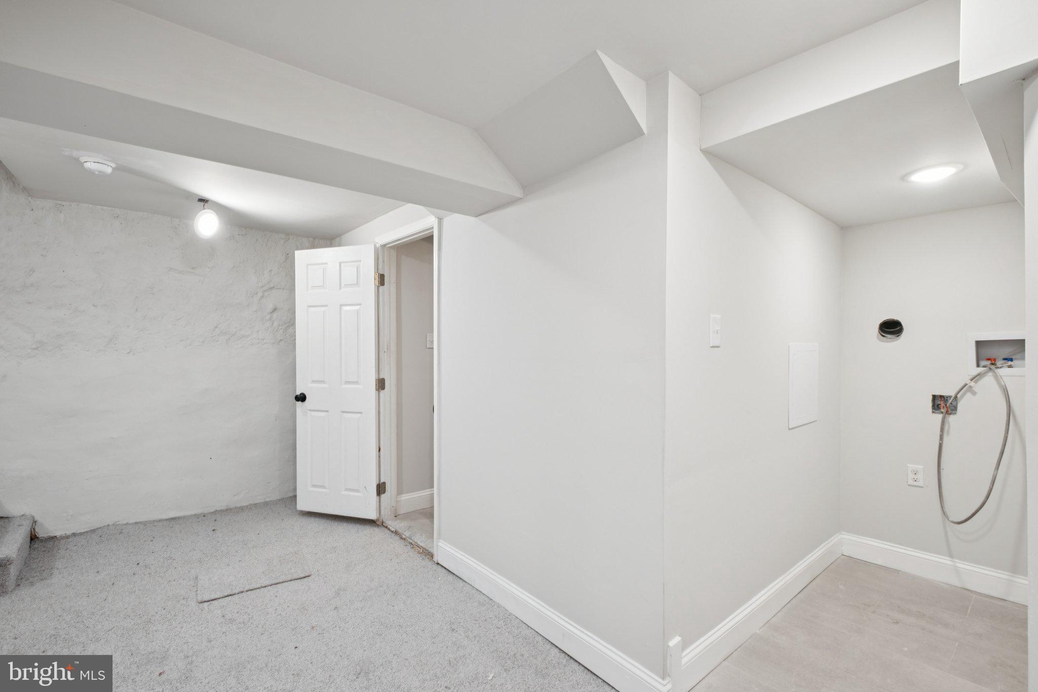 PHILADELPHIA (SOUTHWEST) - Residential