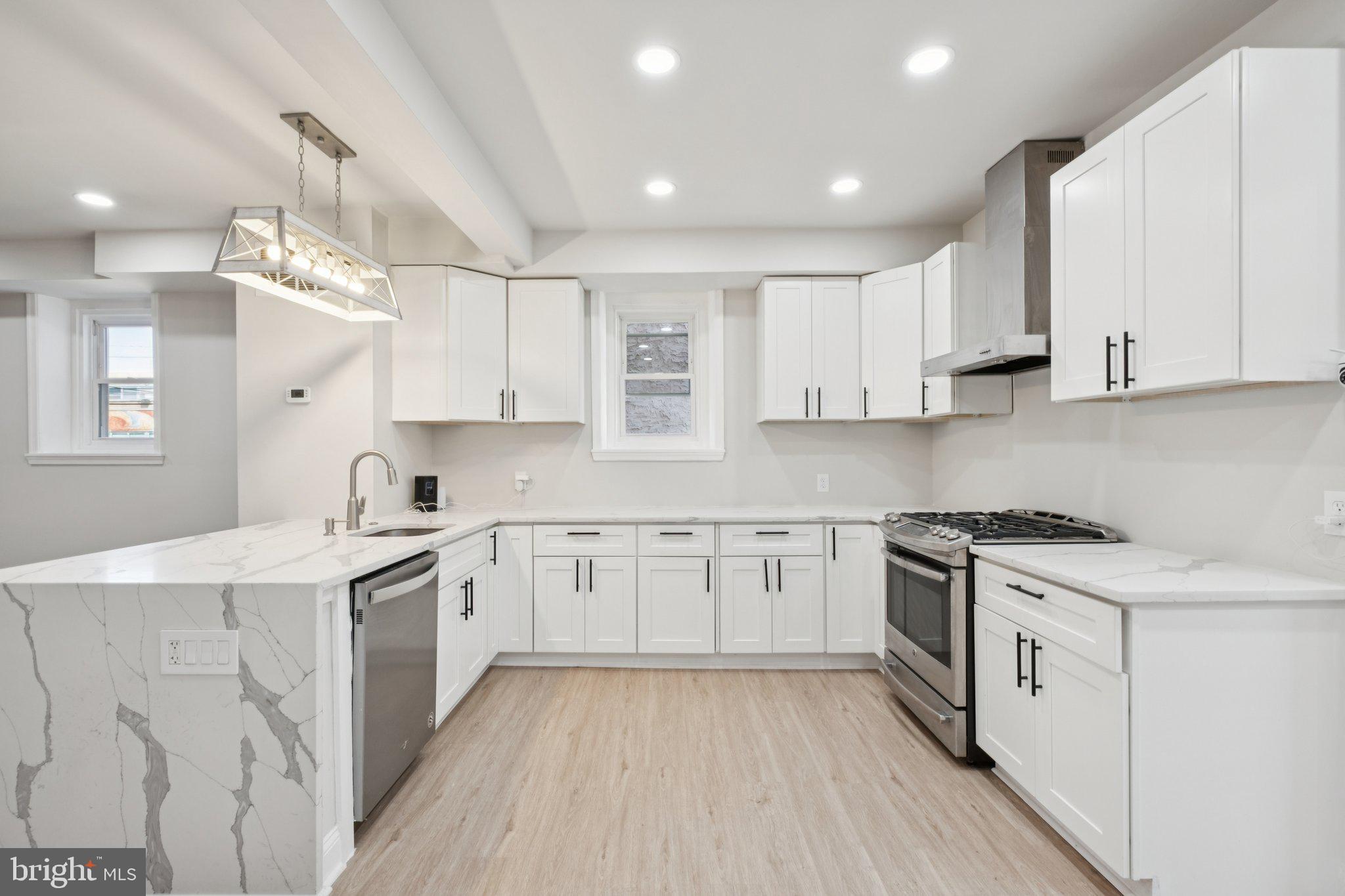 PHILADELPHIA (SOUTHWEST) - Residential