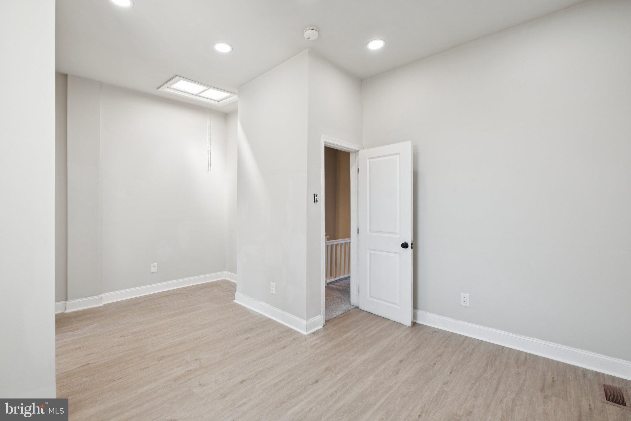 PHILADELPHIA (SOUTHWEST) - Residential