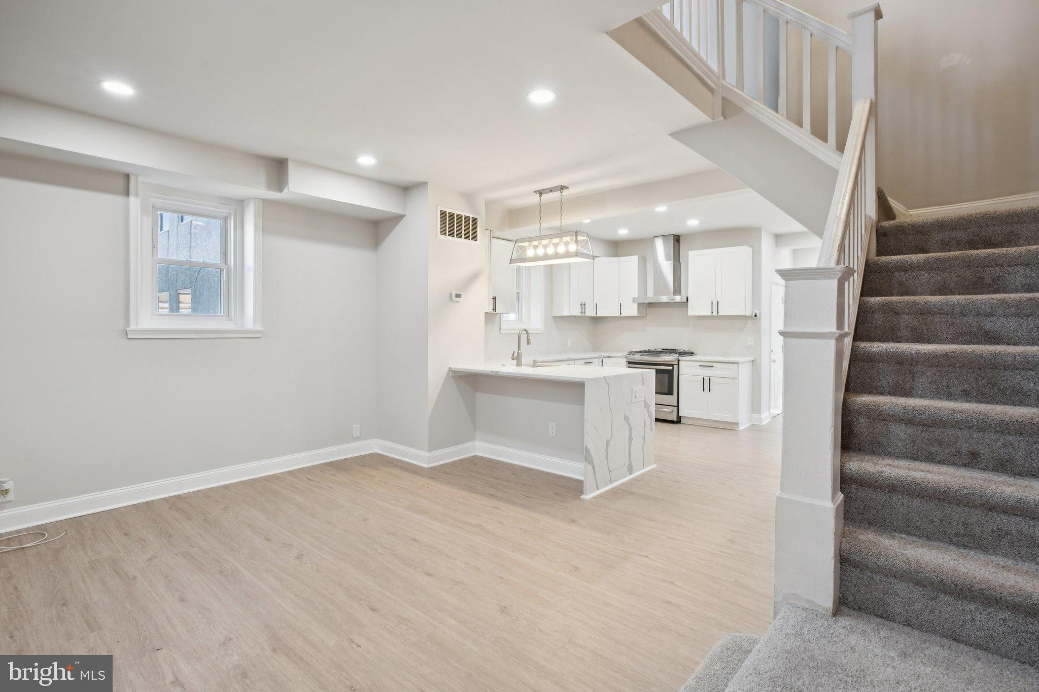 PHILADELPHIA (SOUTHWEST) - Residential