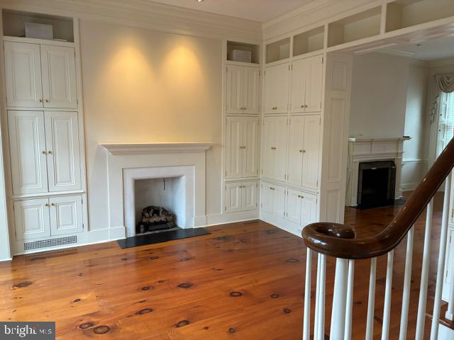 000 - Residential Lease