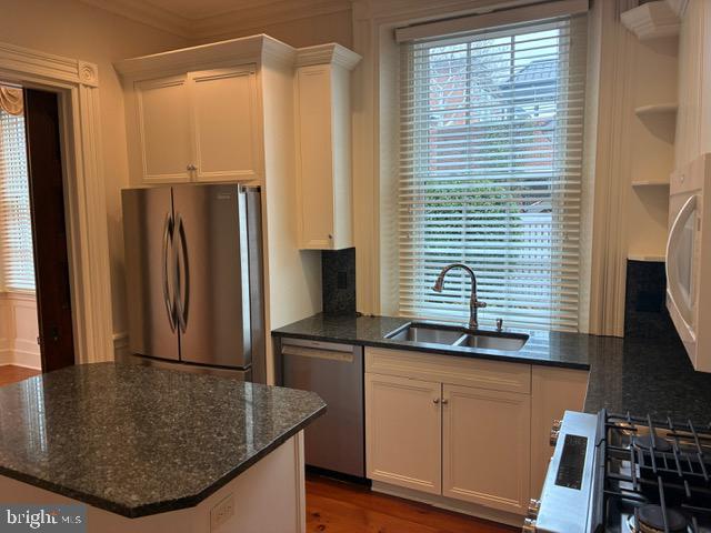 000 - Residential Lease